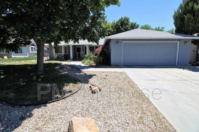 property at 4022 S Iriondo Way