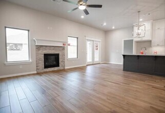 9225 NW 86th St in Yukon, OK - Building Photo - Building Photo