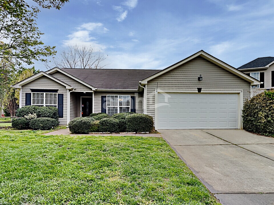3319 Covelo Ct in Charlotte, NC - Building Photo