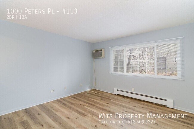 property at 1000 Peters Pl