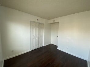 2872 Casey St in San Diego, CA - Building Photo - Building Photo