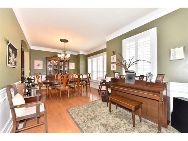 10740 Brunson Dr in Duluth, GA - Building Photo - Building Photo