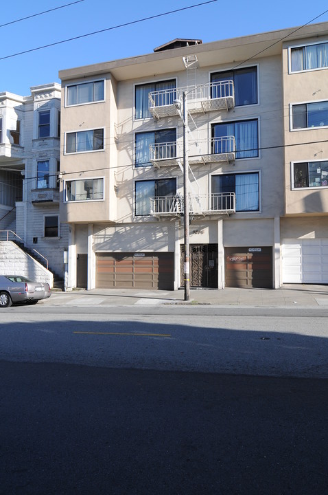 3875 18th Street in San Francisco, CA - Building Photo