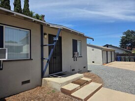 318 W Cypress Ave in El Cajon, CA - Building Photo