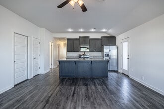 Habberton Ridge in Springdale, AR - Building Photo - Interior Photo