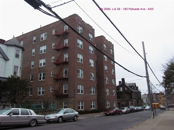 190 Palisade Ave in Yonkers, NY - Foto de edificio