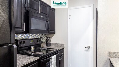 8312 Fathom Cir-Unit -0201.853291 in Austin, TX - Building Photo - Building Photo