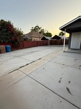 515 Wallace St, Unit A in Bakersfield, CA - Building Photo - Building Photo