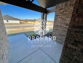 3205 N Ethan Dr in Siloam Springs, AR - Building Photo - Building Photo