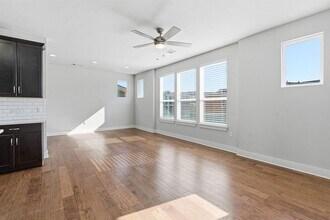 1912 Dinsdale Ln in Austin, TX - Building Photo - Building Photo