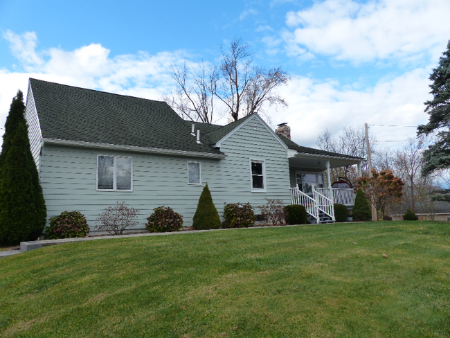 property at 180 Dunsbach Ferry Rd