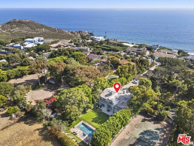 7322 Birdview Ave in Malibu, CA - Building Photo - Building Photo