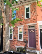 2208 Pemberton St in Philadelphia, PA - Building Photo