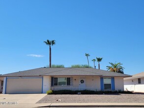 13636 N 103rd Ave in Sun City, AZ - Building Photo - Building Photo