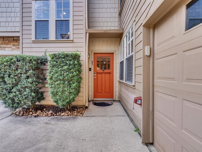 property at 83 Scarlet Woods Ct