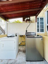 7501 Byron Ave in Miami Beach, FL - Building Photo - Building Photo