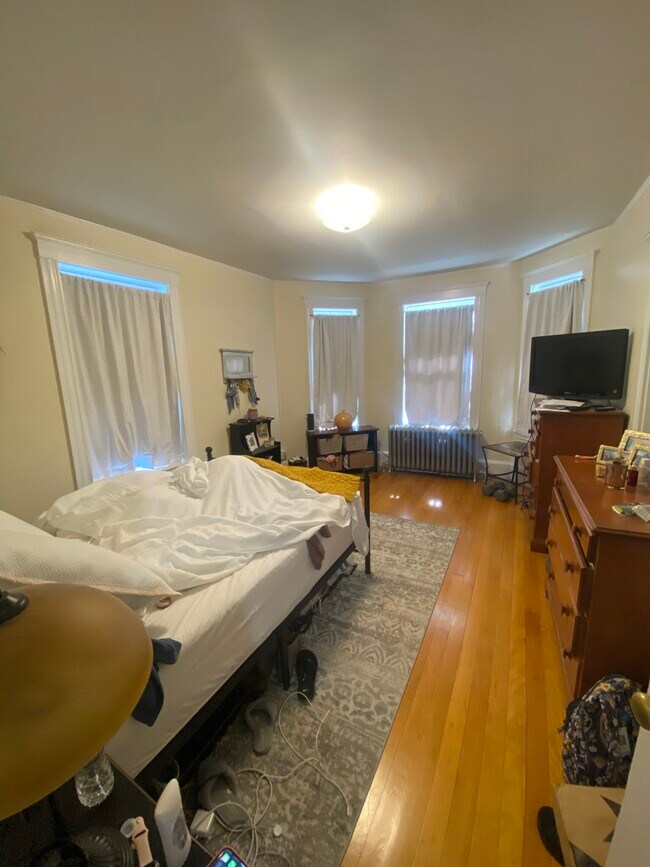 29 Fairfield St, Unit 3 in Cambridge, MA - Building Photo - Building Photo