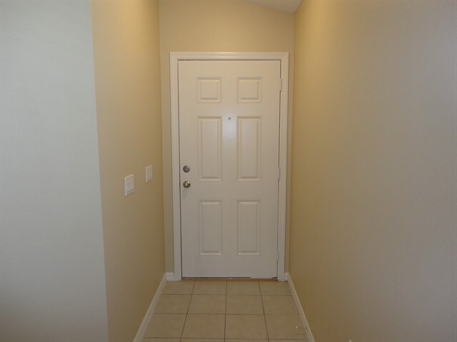 11912 Mango Groves Blvd in Seffner, FL - Building Photo - Building Photo