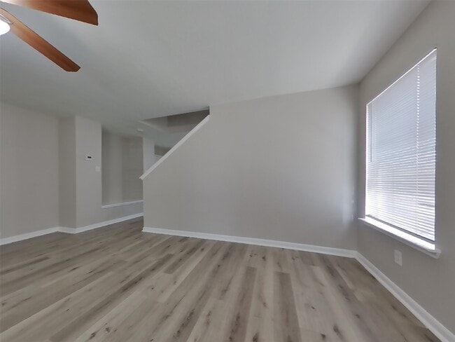 10111 Victoria Falls Ln in Houston, TX - Building Photo - Building Photo