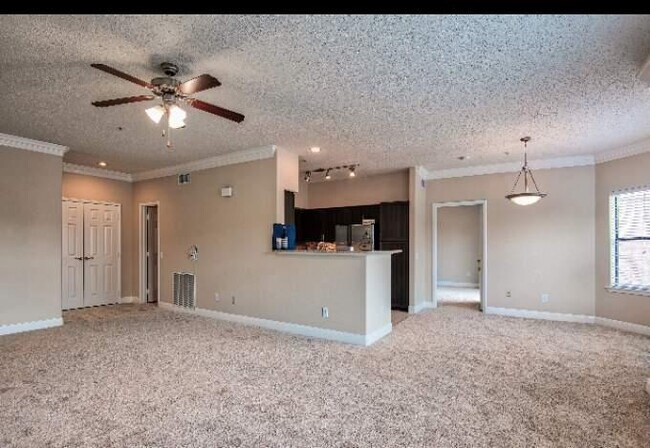 2345 Sage Rd in Houston, TX - Building Photo - Building Photo