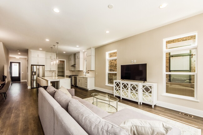 933 Pullman Pl in Grandview Heights, OH - Building Photo - Building Photo