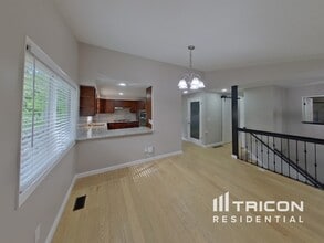 1250 Hemlock St in Lake Oswego, OR - Building Photo - Building Photo