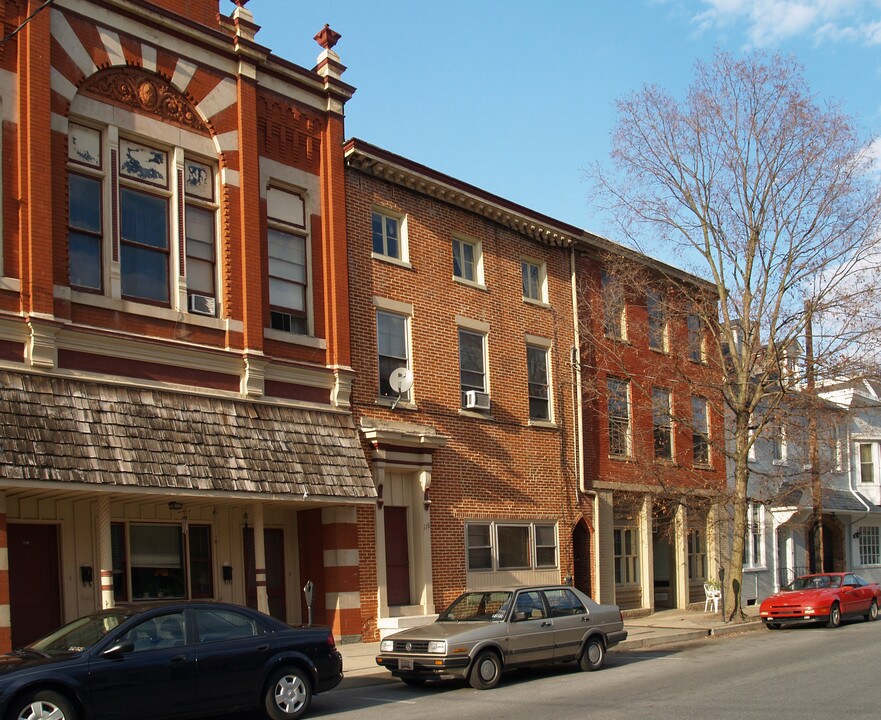 118 - 122 W Market St in Marietta, PA - Building Photo