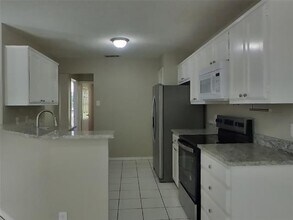 1008 Brittany Dr in Denton, TX - Building Photo - Building Photo