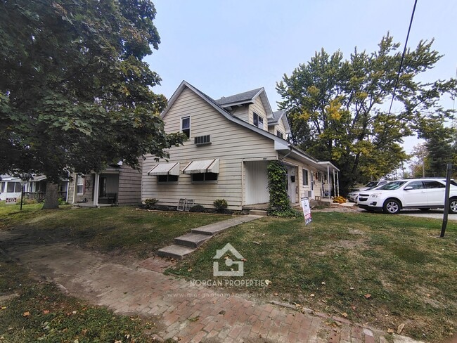 222 E Monroe St, Unit 1