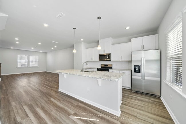 property at 906 Fearless Rd