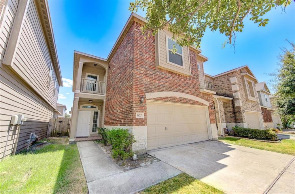18227 Amalfi Coast Dr in Cypress, TX - Building Photo