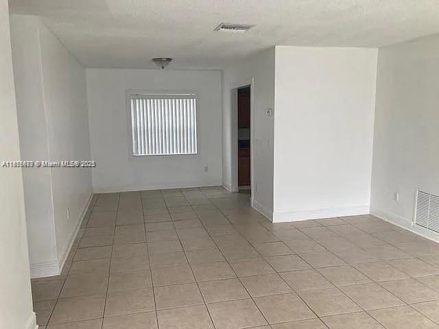 22685 SW 64th Way in Boca Raton, FL - Foto de edificio - Building Photo