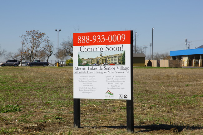 Meritt Lakeside Senior Village in Schertz, TX - Foto de edificio - Other