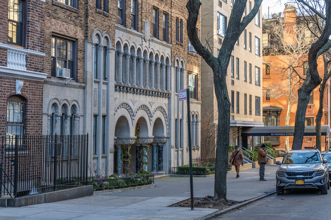 68 Remsen St in Brooklyn, NY - Foto de edificio - Building Photo