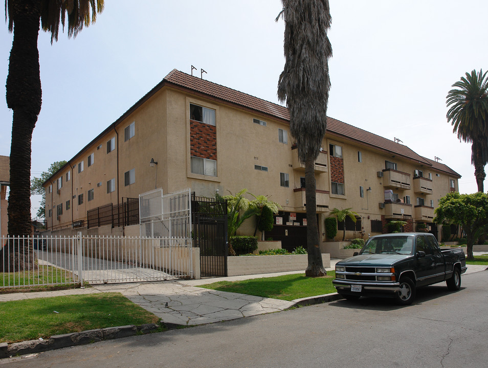 Berendo Apartments in Los Angeles, CA - Building Photo