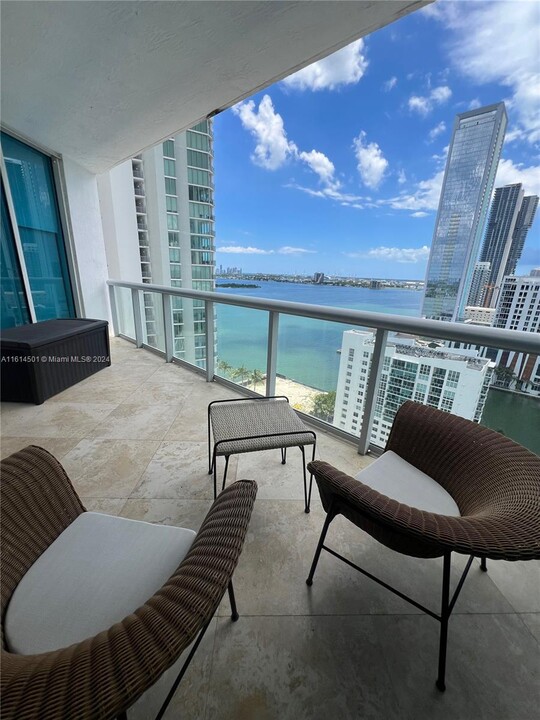 480 NE 30th St, Unit 2103 in Miami, FL - Foto de edificio