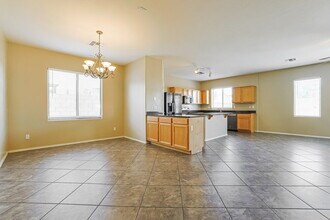 3705 E Jaguar Ave in Gilbert, AZ - Building Photo - Building Photo
