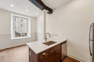 401 Martin St in Philadelphia, PA - Foto de edificio - Building Photo