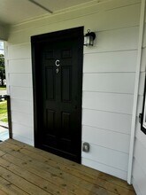 1640 Post Rd, Unit C in San Marcos, TX - Building Photo - Building Photo