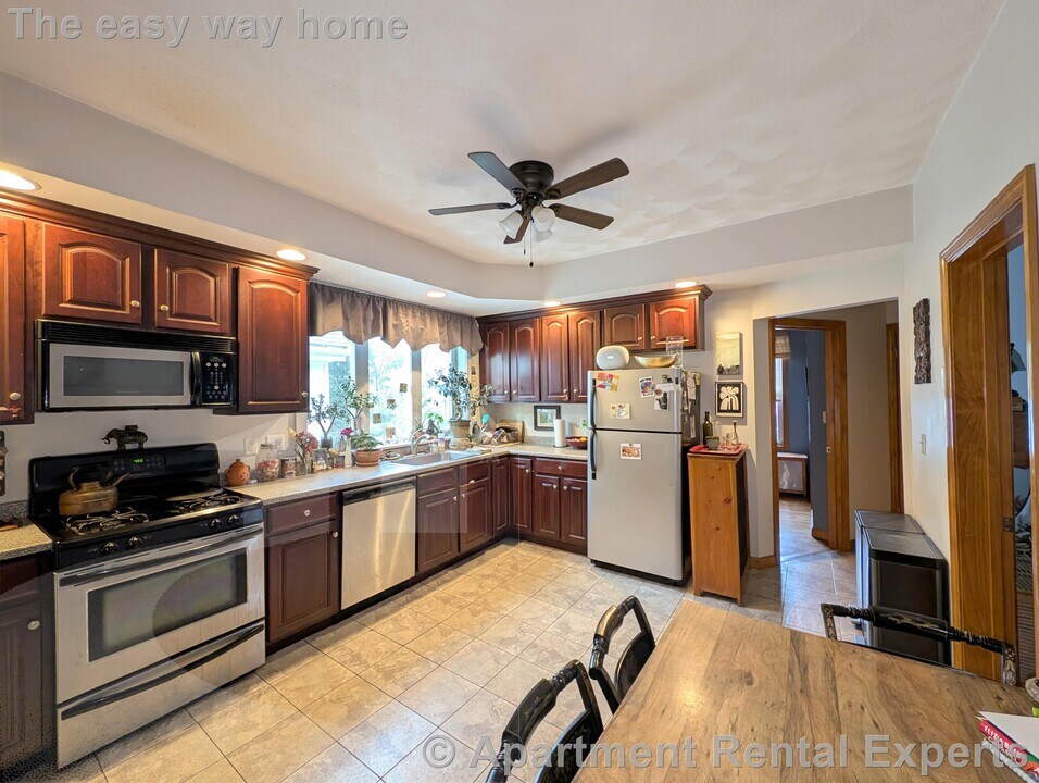 50 William St in Medford, MA - Building Photo