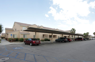 Orchard Villas in Coachella, CA - Foto de edificio - Building Photo
