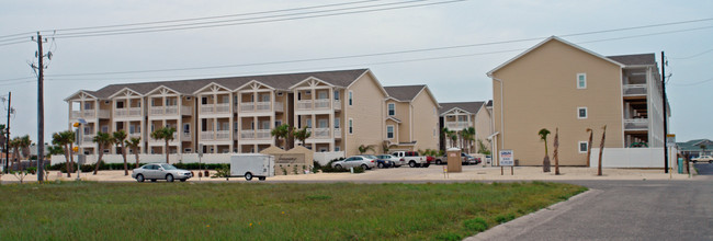 Breezeways of Encantada