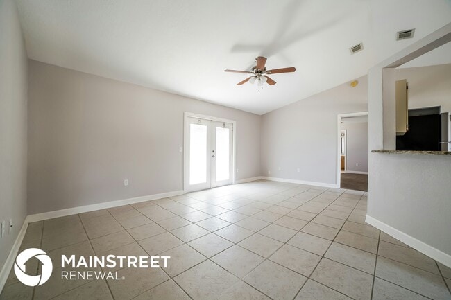 631 Blackstone Ave in Deltona, FL - Building Photo - Building Photo