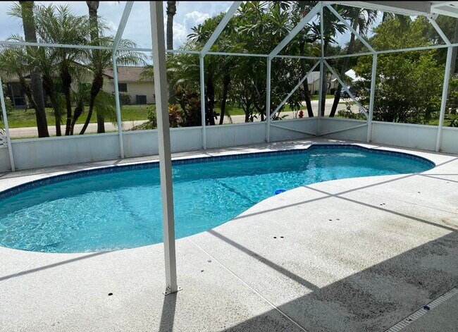 2309 SE Luau Ave in Port St. Lucie, FL - Building Photo - Building Photo