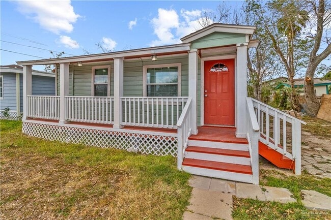 8 Julian St in San Benito, TX - Building Photo - Building Photo