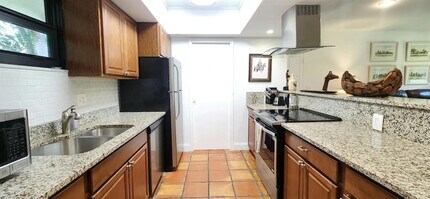 13334 Polo Club Rd, Unit 337 in Wellington, FL - Building Photo - Building Photo