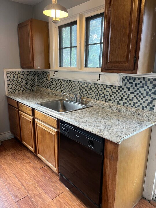 919 E King St in Lancaster, PA - Building Photo