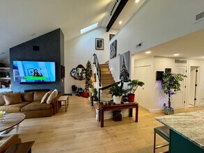 4453 W Pine Blvd in St. Louis, MO - Building Photo - Building Photo