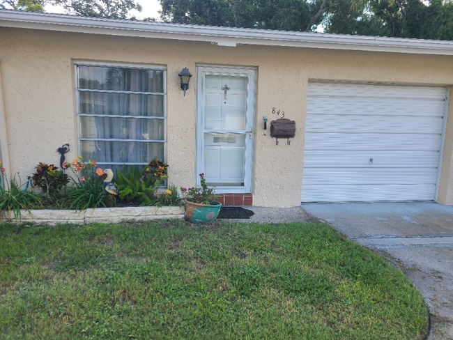 property at 843 Cambridge Ct