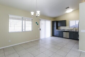 16048 W Desert Bloom St in Goodyear, AZ - Building Photo - Building Photo